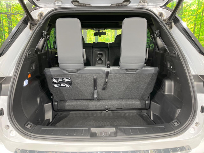 2022 Mitsubishi OUTLANDER PHEV 5LA-GN0W (UW-6a37555687119)[24]