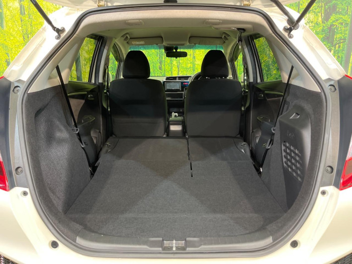2013 Honda Fit Hybrid DAA-GP5 (UW-6a375559451e6)[18]
