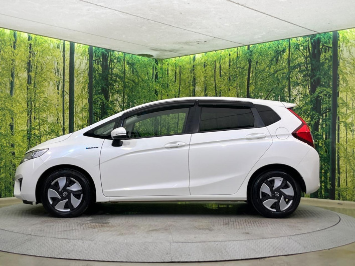 2013 Honda Fit Hybrid DAA-GP5 (UW-6a375559451e6)[7]