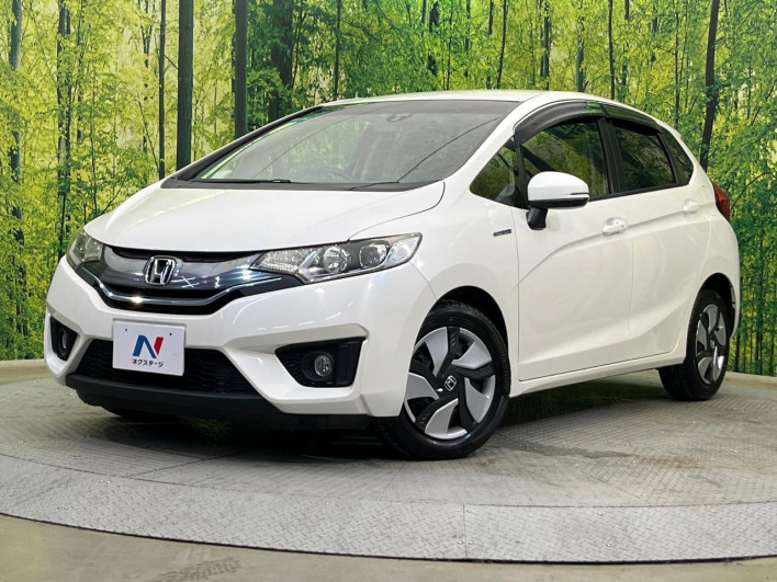 2013 Honda Fit Hybrid DAA-GP5 (UW-6a375559451e6)[0]