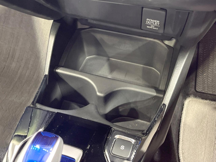 2015 Honda Fit Hybrid DAA-GP5 (UW-6a375559c3294)[20]