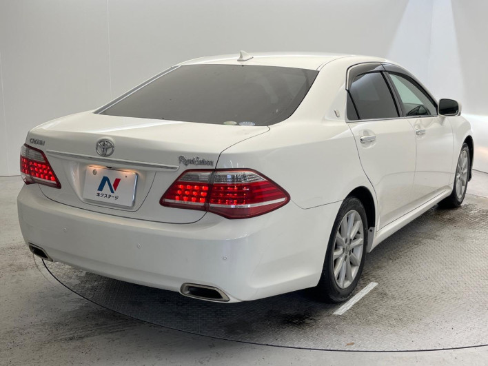 2011 Toyota Crown DBA-GRS202 (UW-6a37555e00b18)[15]