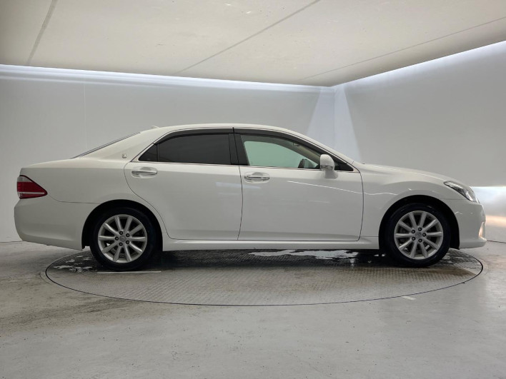 2011 Toyota Crown DBA-GRS202 (UW-6a37555e00b18)[14]