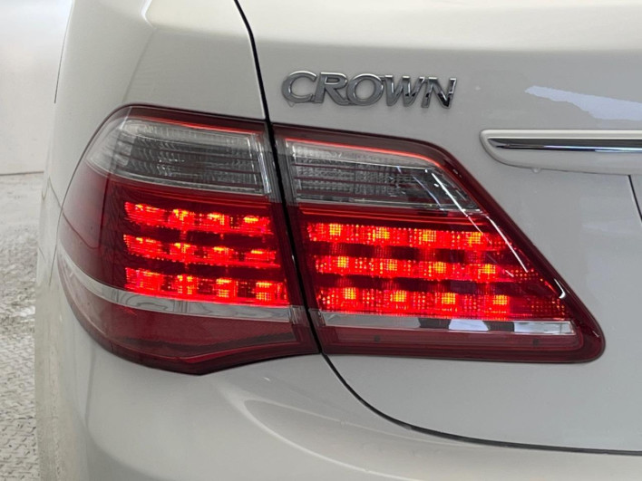 2011 Toyota Crown DBA-GRS202 (UW-6a37555e00b18)[19]