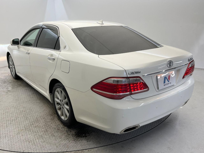 2011 Toyota Crown DBA-GRS202 (UW-6a37555e00b18)[26]