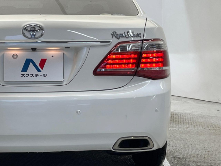 2011 Toyota Crown DBA-GRS202 (UW-6a37555e00b18)[18]