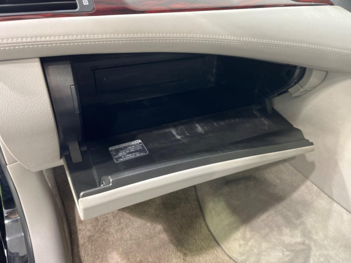 2012 Toyota Crown DBA-GRS203 (UW-6a37555e0f9e7)[4]