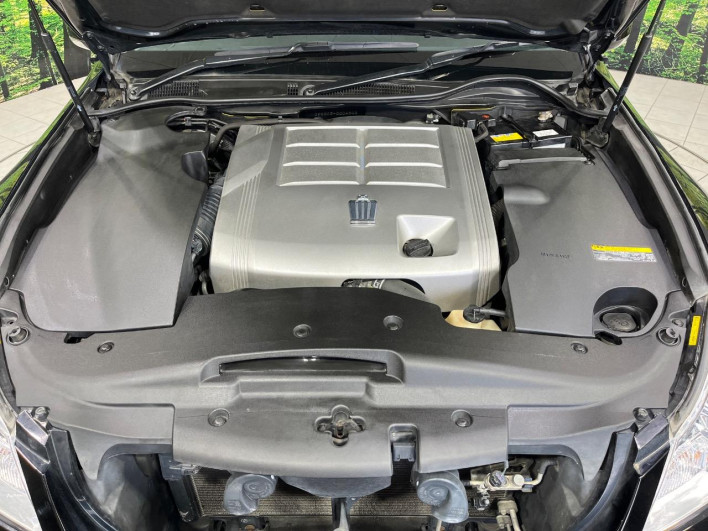 2012 Toyota Crown DBA-GRS203 (UW-6a37555e0f9e7)[5]