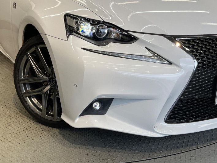 2014 Lexus IS DBA-GSE30 (UW-6a37555f44f1c)[27]