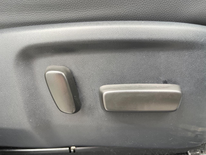 2023 Toyota Hilux 3DF-GUN125 (UW-6a375565d1935)[22]