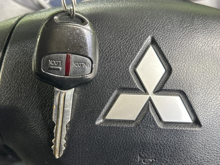 2012 Mitsubishi Pajero Mini ABA-H58A (UW-6a37556884af1)[25]