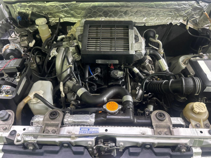 2012 Mitsubishi Pajero Mini ABA-H58A (UW-6a37556884af1)[5]