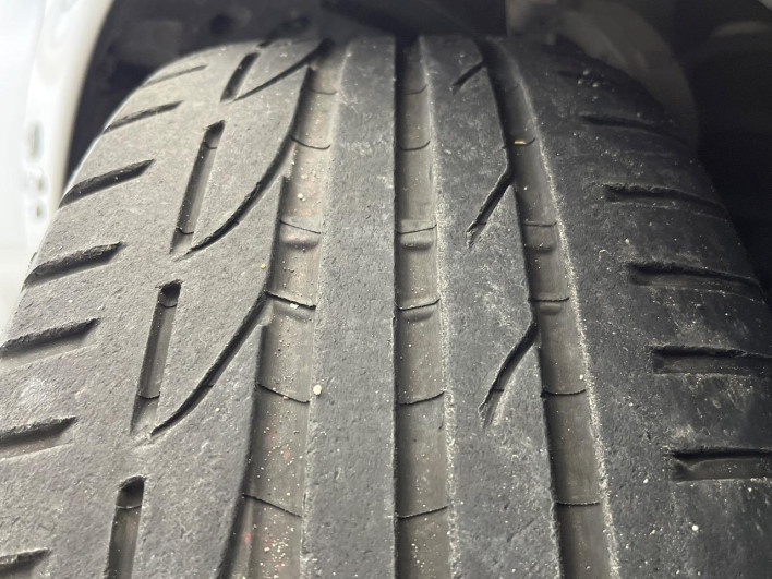 2014 Nissan Skyline DAA-HV37 (UW-6a37557b054c0)[6]