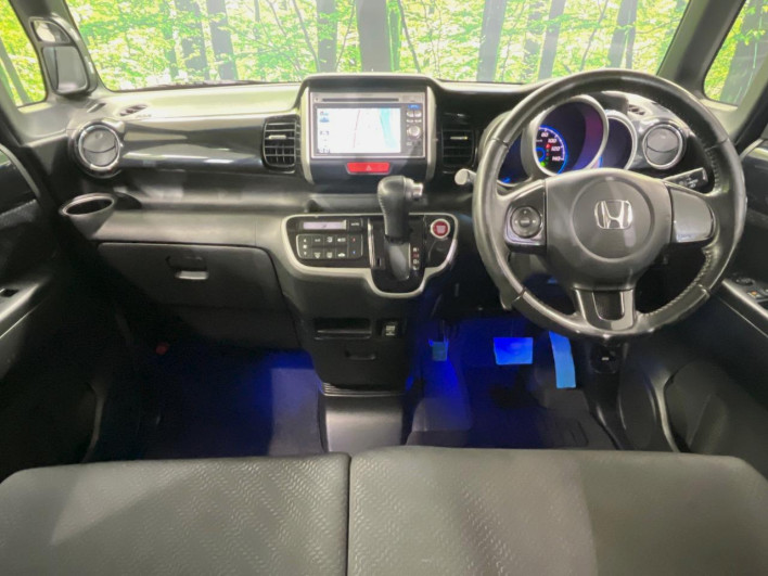 2013 Honda N-BOX CUSTOM DBA-JF1 (UW-6a37558482aac)[18]