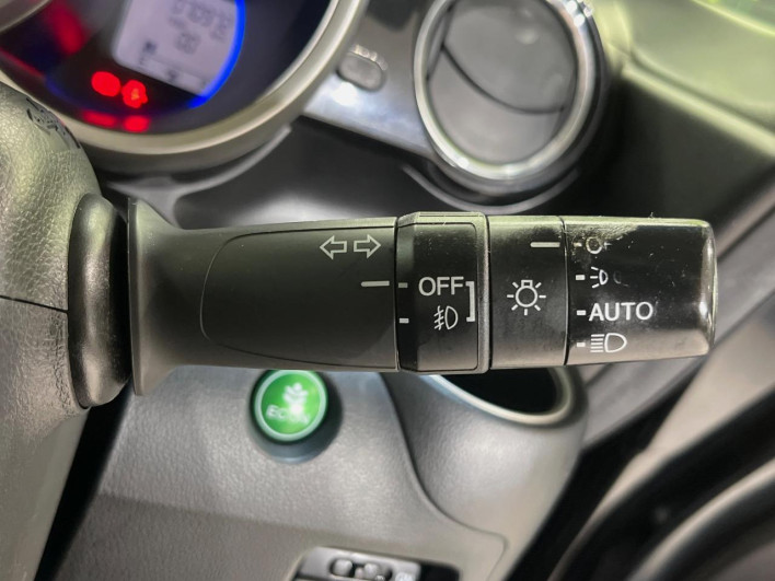 2013 Honda N-BOX CUSTOM DBA-JF1 (UW-6a37558482aac)[24]