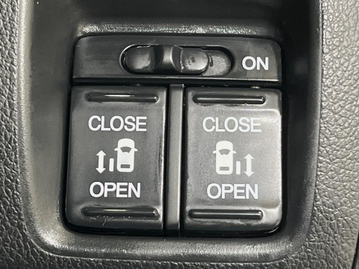 2013 Honda N-BOX CUSTOM DBA-JF1 (UW-6a37558482aac)[20]