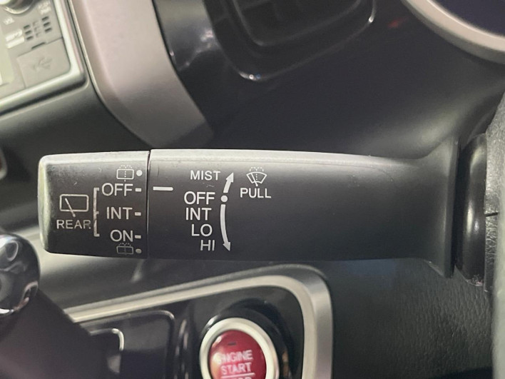 2013 Honda N-BOX CUSTOM DBA-JF1 (UW-6a37558482aac)[25]