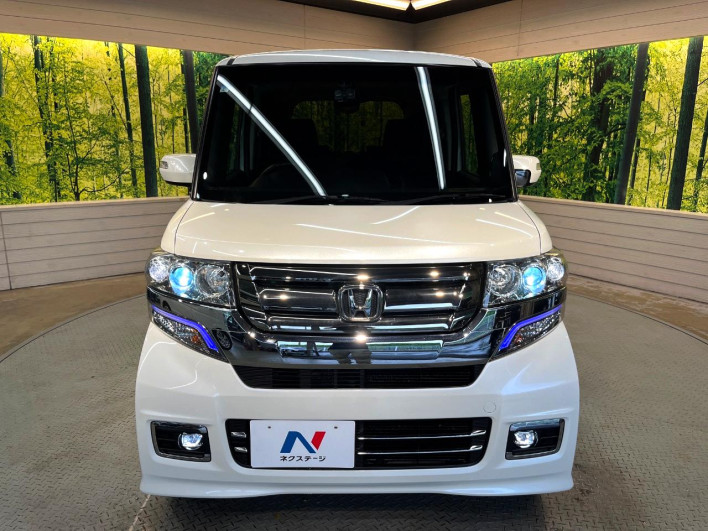 2017 Honda N-BOX CUSTOM DBA-JF1 (UW-6a3755879a2e2)[14]