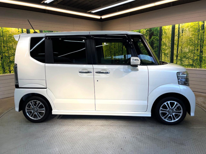 2017 Honda N-BOX CUSTOM DBA-JF1 (UW-6a3755879a2e2)[9]