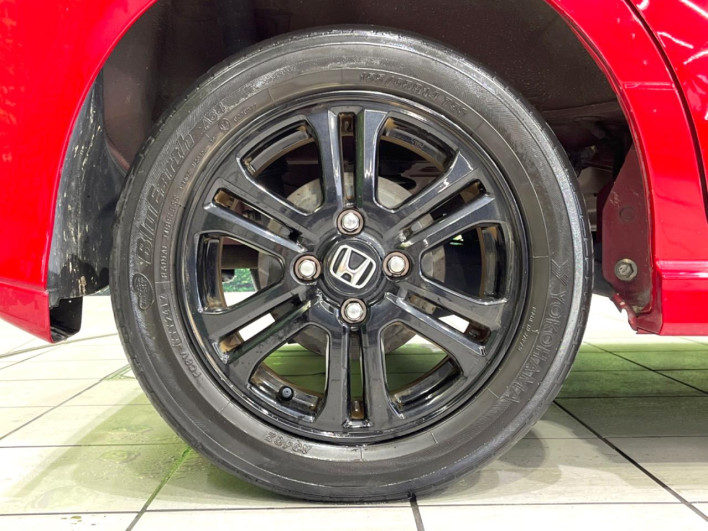 2017 Honda N-BOX CUSTOM DBA-JF1 (UW-6a3755885c389)[12]