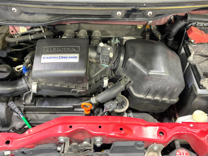2017 Honda N-BOX CUSTOM DBA-JF1 (UW-6a3755885c389)[4]