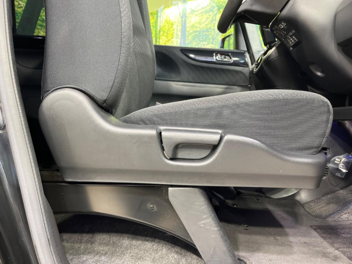 2012 Honda N-BOX CUSTOM DBA-JF1 (UW-6a37558928add)[21]