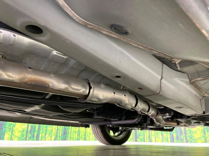 2016 Honda N-BOX CUSTOM DBA-JF1 (UW-6a37558af3af6)[17]