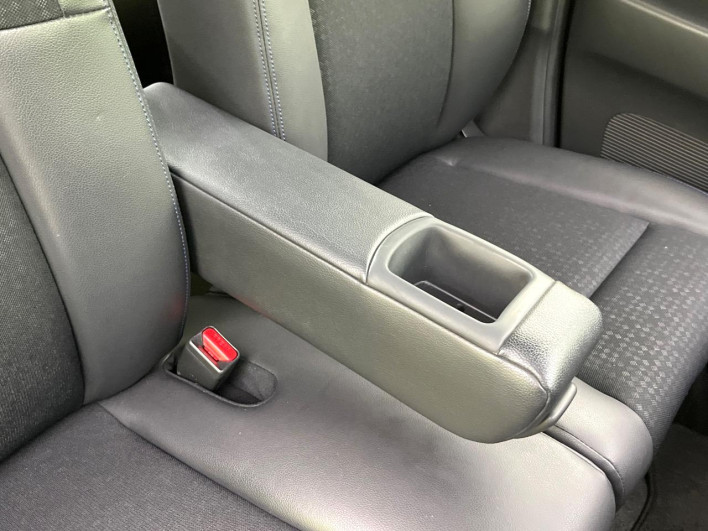 2016 Honda N-BOX CUSTOM DBA-JF1 (UW-6a37558af3af6)[28]