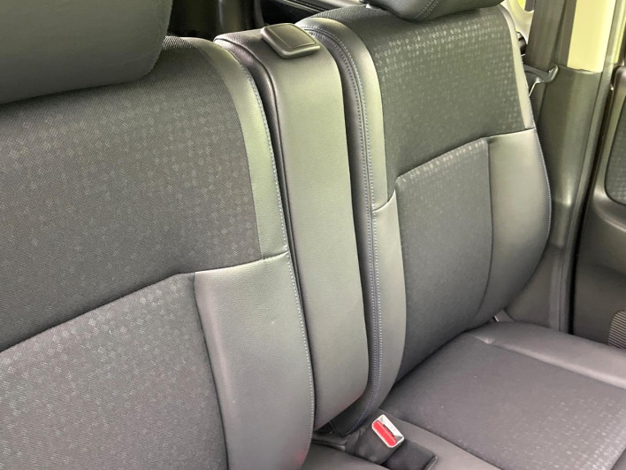 2016 Honda N-BOX CUSTOM DBA-JF1 (UW-6a37558af3af6)[27]