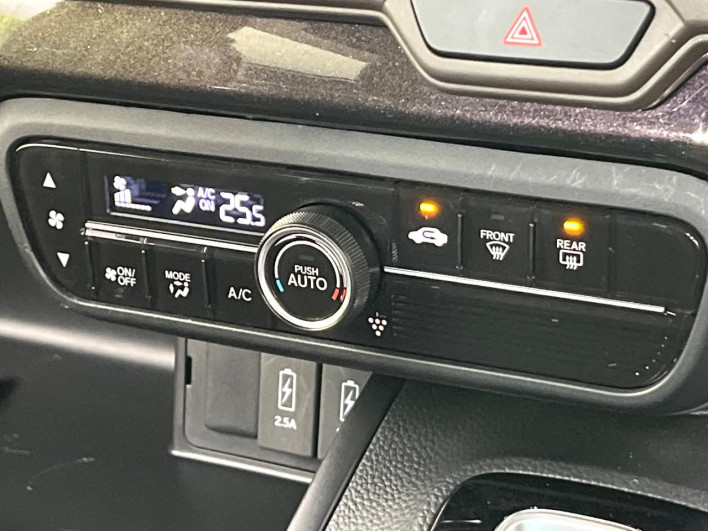 2019 Honda N-BOX CUSTOM DBA-JF3 (UW-6a375594b737e)[28]