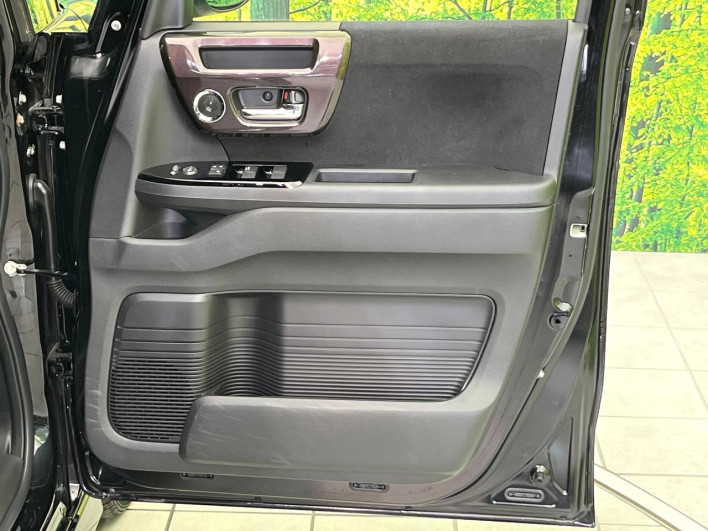 2019 Honda N-BOX CUSTOM DBA-JF3 (UW-6a375594b737e)[22]