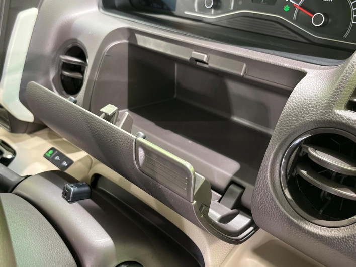 2019 Honda N-BOX DBA-JF3 (UW-6a375594bd18e)[25]