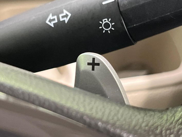 2019 Honda N-BOX DBA-JF3 (UW-6a375594bd18e)[18]