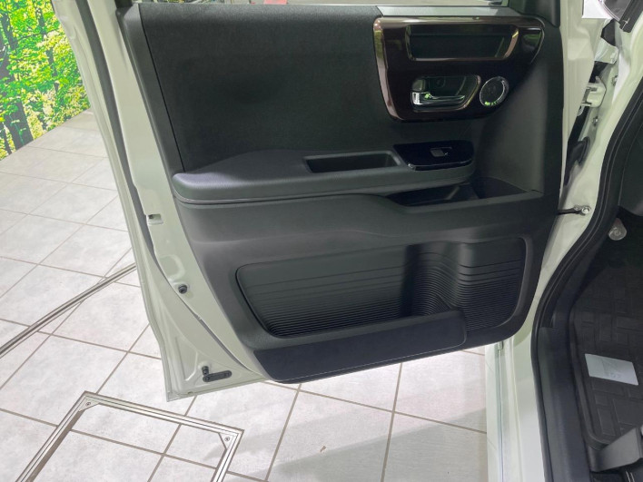2022 Honda N-BOX CUSTOM 6BA-JF3 (UW-6a375596dffb0)[5]