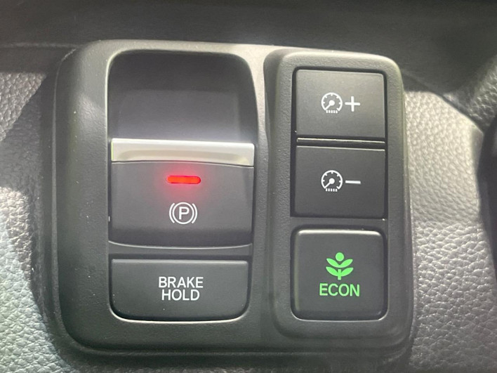 2022 Honda N-BOX CUSTOM 6BA-JF3 (UW-6a375596dffb0)[25]