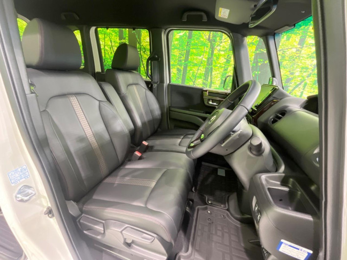 2022 Honda N-BOX CUSTOM 6BA-JF3 (UW-6a375596dffb0)[13]