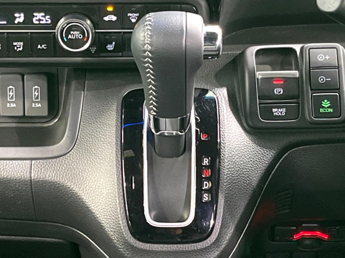 2023 Honda N-BOX CUSTOM 6BA-JF3 (UW-6a3755978cdf0)[21]
