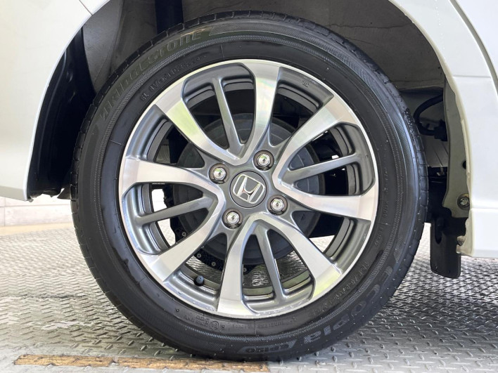 2022 Honda N-BOX CUSTOM 6BA-JF3 (UW-6a37559b09858)[16]