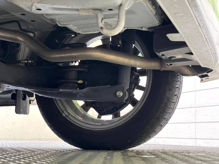 2022 Honda N-BOX CUSTOM 6BA-JF3 (UW-6a37559b09858)[18]