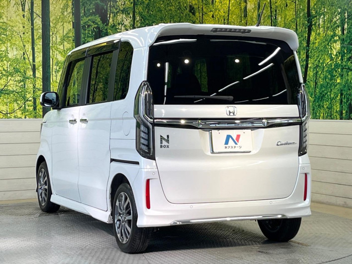 2022 Honda N-BOX CUSTOM 6BA-JF3 (UW-6a37559b09858)[28]