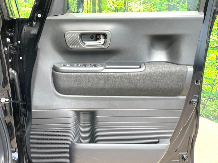 2024 Honda N-BOX CUSTOM 6BA-JF5 (UW-6a3755a0df4cd)[7]