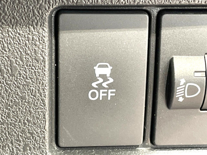 2024 Honda N-BOX CUSTOM 6BA-JF5 (UW-6a3755a0df4cd)[24]
