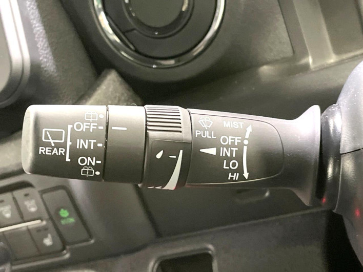 2024 Honda N-BOX CUSTOM 6BA-JF5 (UW-6a3755a0df4cd)[19]