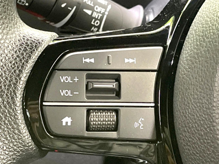 2024 Honda N-BOX CUSTOM 6BA-JF5 (UW-6a3755a0df4cd)[17]