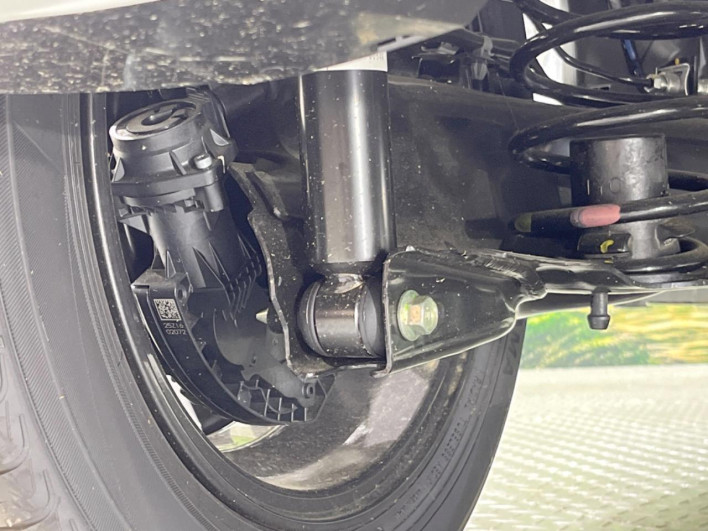 2026 Honda N-BOX CUSTOM 6BA-JF5 (UW-6a3755a49882d)[26]
