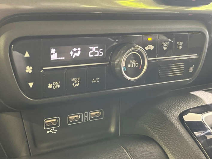 2020 Honda N-WGN Custom 6BA-JH3 (UW-6a3755b47a326)[13]