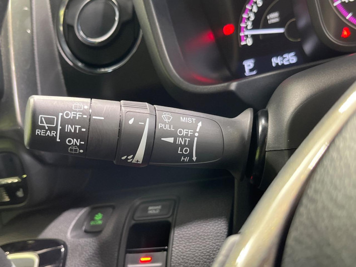 2020 Honda N-WGN Custom 6BA-JH3 (UW-6a3755b47a326)[18]