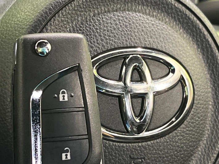 2021 Toyota Yaris 5BA-KSP210 (UW-6a3755c5f0154)[10]