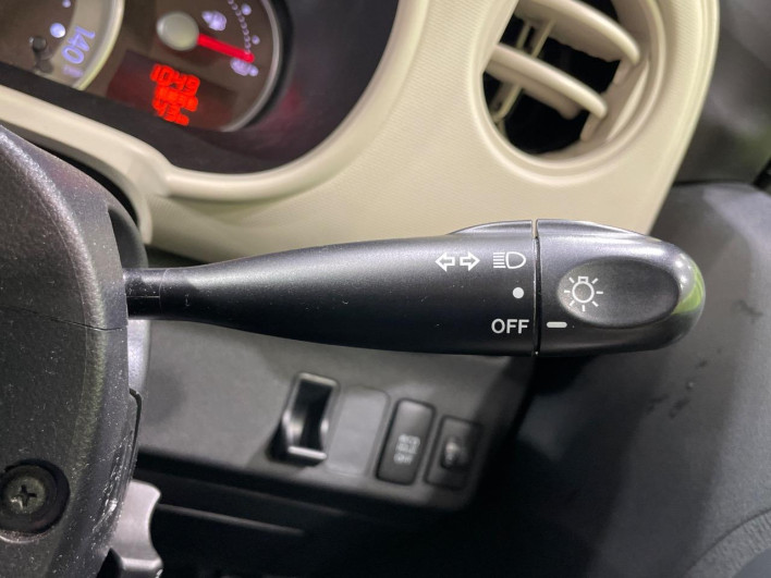 2015 Daihatsu Mira Cocoa DBA-L675S (UW-6a3755c8ec497)[19]