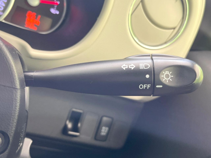 2015 Daihatsu Mira Cocoa DBA-L675S (UW-6a3755c90227d)[26]
